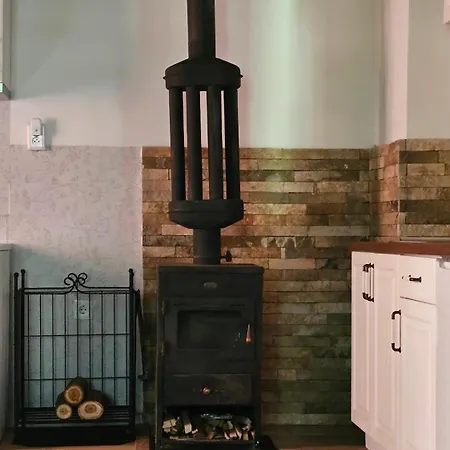 Nyaraló River Valley *